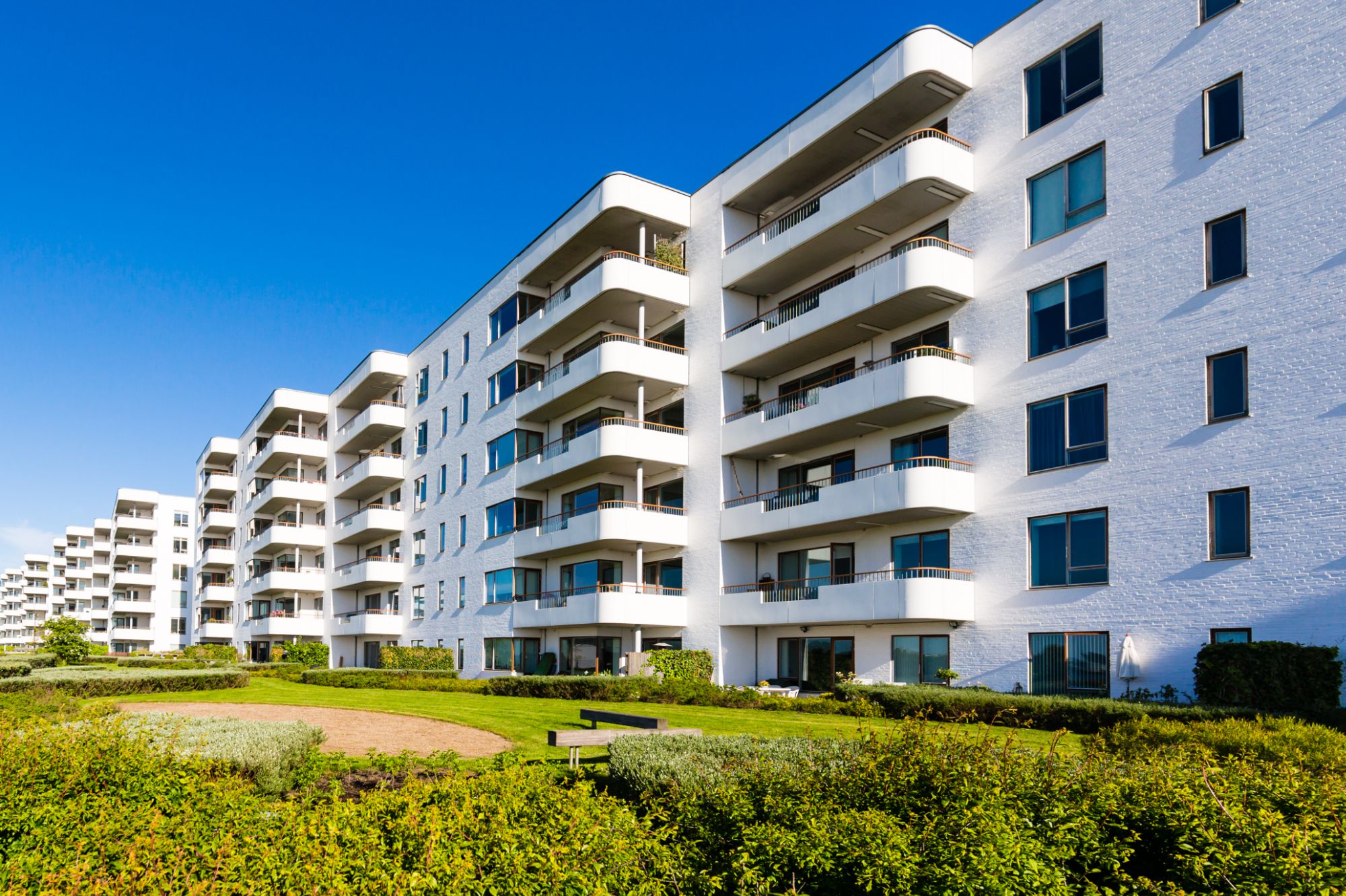 Venta de inmuebles. BAEZA SERVICIOS INMOBILIARIOS PLENOS S.L. en 