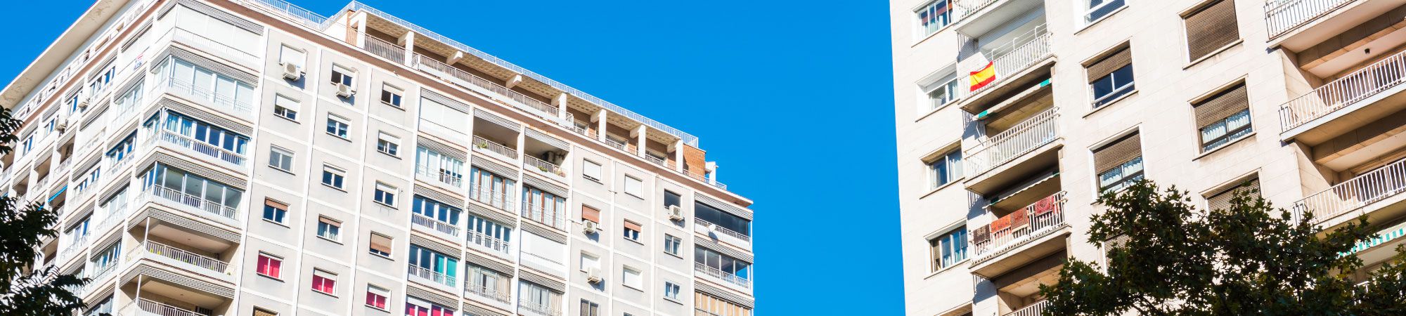 Amplia oferta de pisos, casas, locales, solares, fincas  . BAEZA SERVICIOS INMOBILIARIOS PLENOS S.L. en 